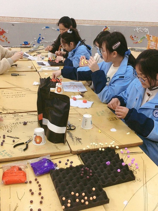 學(xué)生社團(tuán)活動-手工制作.png